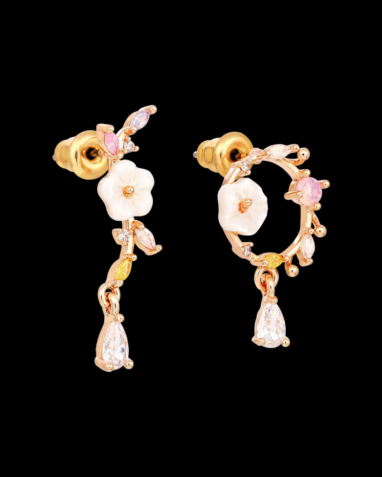 Clous d'oreilles - Asymmetrical Flowers