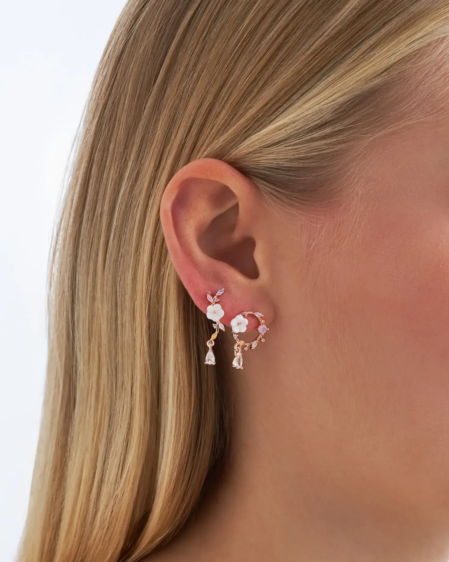 Clous d'oreilles - Asymmetrical Flowers