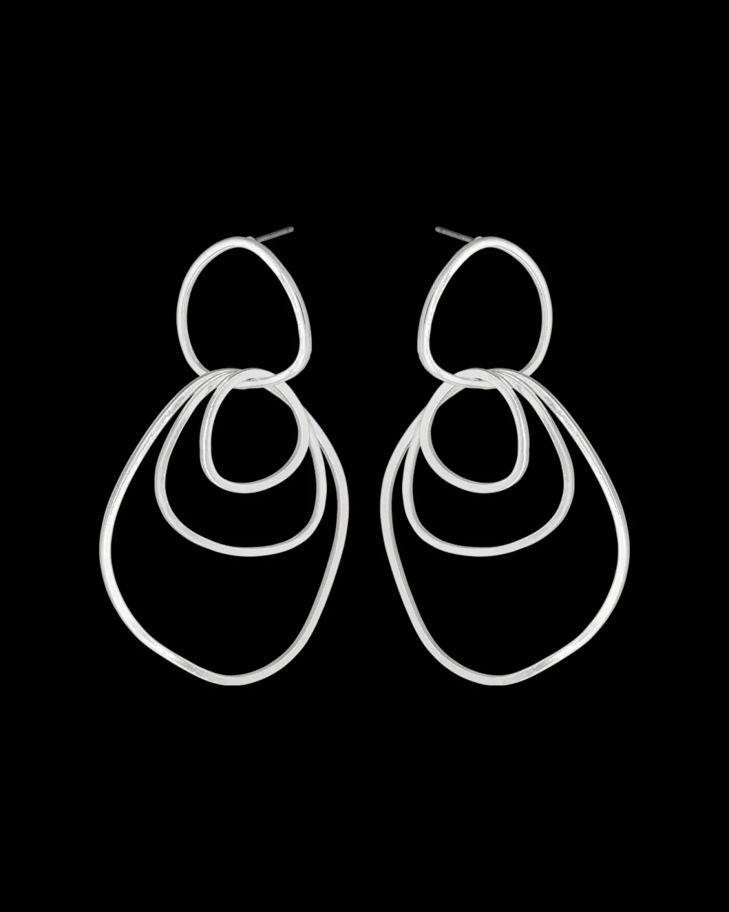 Clous d'oreilles - Different Metal