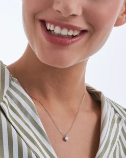 Collier - Classically Elegant