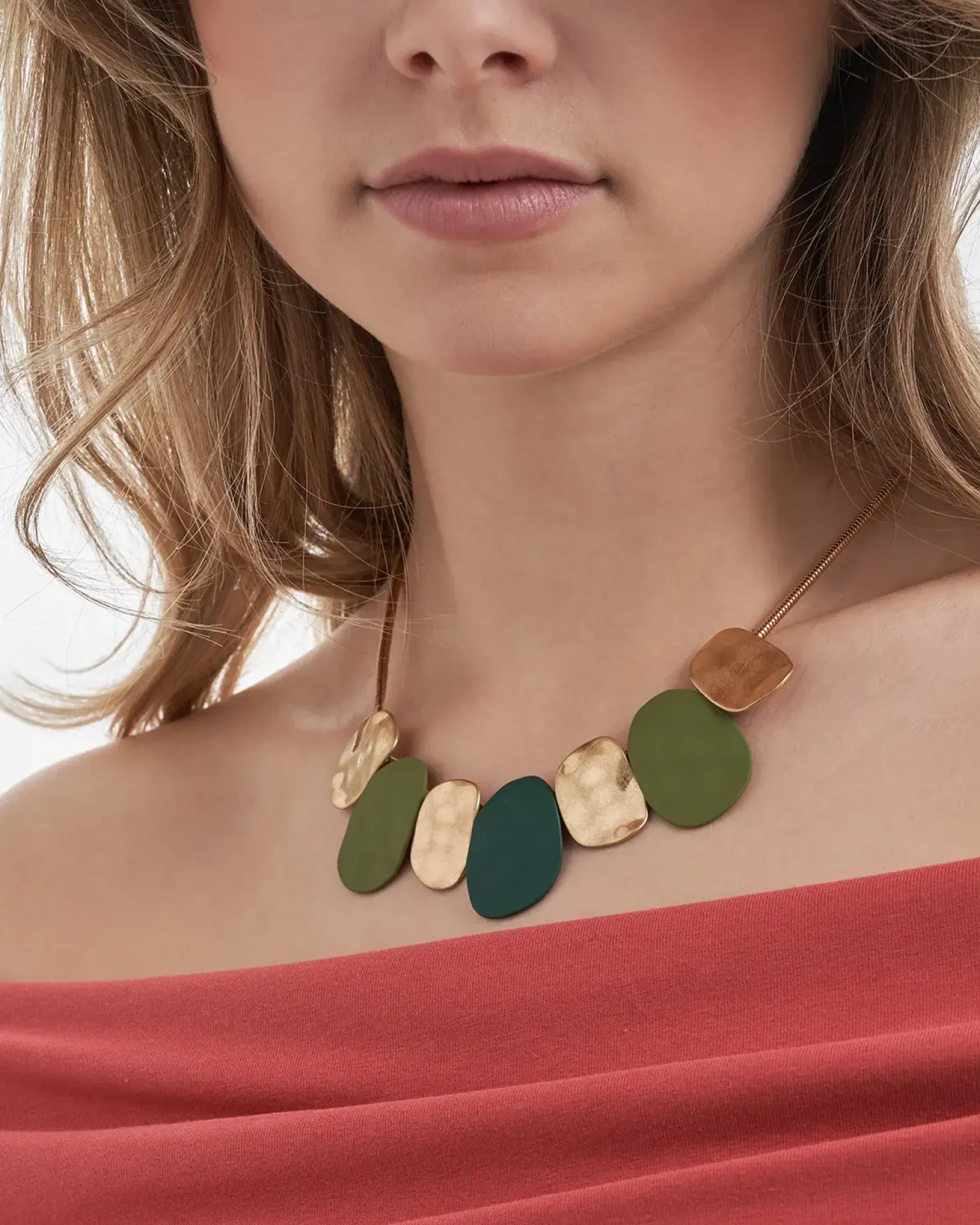 Collier - Serene Elegance