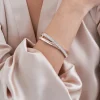 Manchette - Simple Elegance